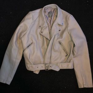 Grey Leather Jacket With Zip Pockets And Buckle